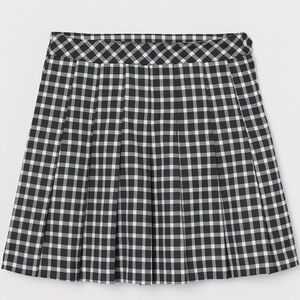 NWOT H&M DIVIDER BLACK AND WHITE CHECKERED SKIRT